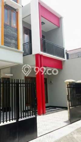 Dijual Rumah Premium dengan Fasilitas Sekitar Lengkap di Duren Sawit, Jakarta Timur Dijual Rumah Premium dengan Fasilitas Sekitar Lengkap di Duren Sawit, Jakarta Timur