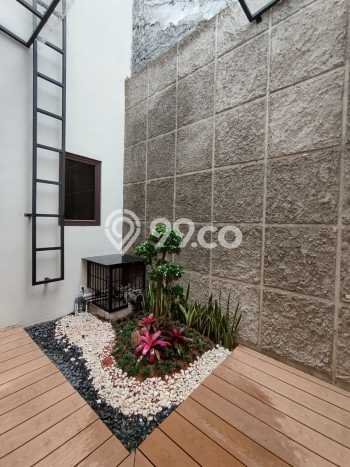 Rumah Luxury Modern Tanpa Renovasi di Kayu Putih Jakarta Timur Rumah Luxury Modern Tanpa Renovasi di Kayu Putih Jakarta Timur