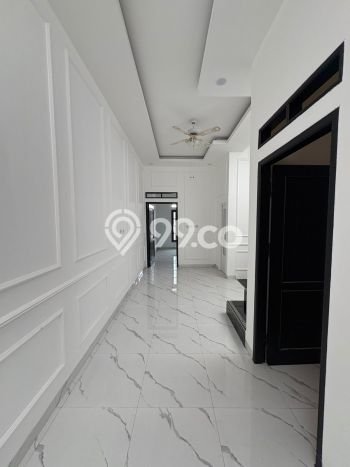 Dijual Hunian Rumah Nyaman 4 Kamar di Rawamangun, Jakarta Timur Dijual Hunian Rumah Nyaman 4 Kamar di Rawamangun, Jakarta Timur