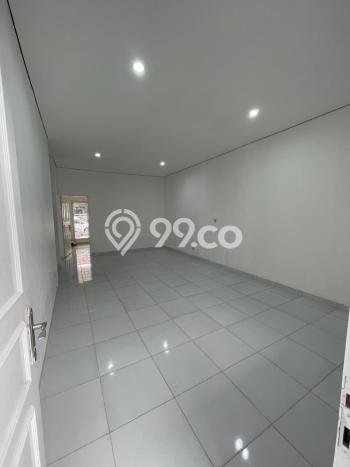 Rumah Luas Asri 2 KT Siap Pakai di Harapan Indah Bekasi Rumah Luas Asri 2 KT Siap Pakai di Harapan Indah Bekasi