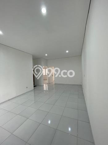 Rumah Luas Asri 2 KT Siap Pakai di Harapan Indah Bekasi Rumah Luas Asri 2 KT Siap Pakai di Harapan Indah Bekasi