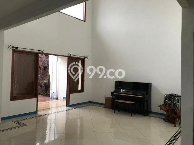 Rumah Eksklusif Siap Huni LT 236m2 di Duren Sawit, Jakarta Timur Rumah Eksklusif Siap Huni LT 236m2 di Duren Sawit, Jakarta Timur
