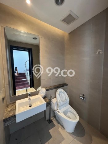 Rumah Bagus Disewakan di Golf Island, Jakarta Utara LT 350m2, LB 438m2 Rumah Bagus Disewakan di Golf Island, Jakarta Utara LT 350m2, LB 438m2