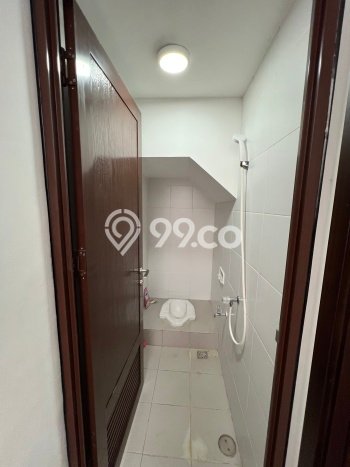 Disewakan! Rumah 2 Kamar Tidur &
1 Kamar Mandi di Pantai Indah Kapuk 2, Jakarta Utara Disewakan! Rumah 2 Kamar Tidur &
1 Kamar Mandi di Pantai Indah Kapuk 2, Jakarta Utara
