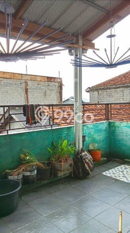 Hunian Cantik Modern Lb 180m2 di Sawangan, Depok Hunian Cantik Modern Lb 180m2 di Sawangan, Depok