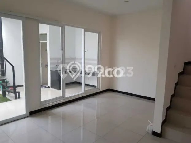Rumah Luas Asri 3 KT Siap Pakai di Taman Kopo Indah Bandung Rumah Luas Asri 3 KT Siap Pakai di Taman Kopo Indah Bandung