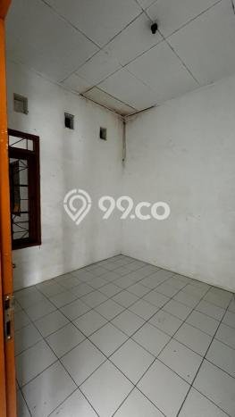 Disewakan! Rumah 2 Kamar Tidur &
2 Kamar Mandi di Taman Kopo Indah, Bandung Disewakan! Rumah 2 Kamar Tidur &
2 Kamar Mandi di Taman Kopo Indah, Bandung