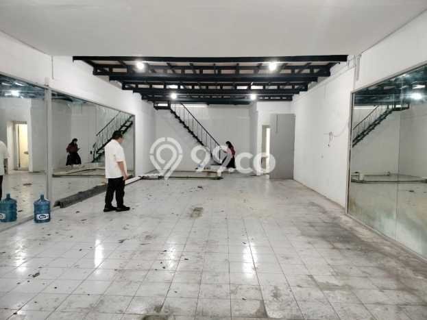 Ruko untuk Disewa di Pusat Bandung Luas Bangunan 200m2 Ruko untuk Disewa di Pusat Bandung Luas Bangunan 200m2
