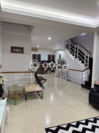 Rumah Elit Modern Siap Huni di Pasteur Bandung Rumah Elit Modern Siap Huni di Pasteur Bandung
