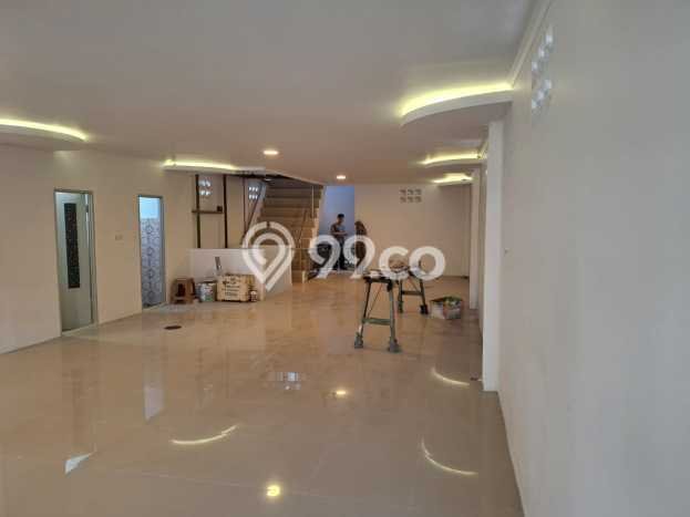 Rumah Mewah Dijual LT 114m2 di Kebon Jeruk, Jakarta Barat Rumah Mewah Dijual LT 114m2 di Kebon Jeruk, Jakarta Barat