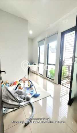 Jual Rumah Luas Megah Dengan View Eksklusif di Semanan, Jakarta Barat Jual Rumah Luas Megah Dengan View Eksklusif di Semanan, Jakarta Barat