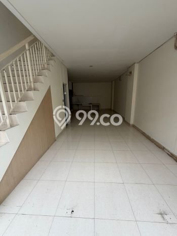 Ruko Disewakan di Area Ramai BSD, Tangerang Selatan Ruko Disewakan di Area Ramai BSD, Tangerang Selatan