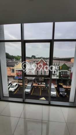 Area Ramai! Ruko Dijual di BSD untuk Bisnis Luas Bangunan 144m2 Area Ramai! Ruko Dijual di BSD untuk Bisnis Luas Bangunan 144m2