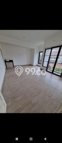 Hunian Elit LB 300m2 Siap Pakai Desain Elegan di Pejaten Timur, Jakarta Selatan Hunian Elit LB 300m2 Siap Pakai Desain Elegan di Pejaten Timur, Jakarta Selatan