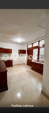Siap Huni Rumah Mewah 5 Kamar di Kebayoran Baru Dekat ke Mana Saja Siap Huni Rumah Mewah 5 Kamar di Kebayoran Baru Dekat ke Mana Saja