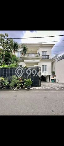 Dijual Rumah Mewah Exclusive di Kebayoran Baru, Jakarta Selatan Dijual Rumah Mewah Exclusive di Kebayoran Baru, Jakarta Selatan