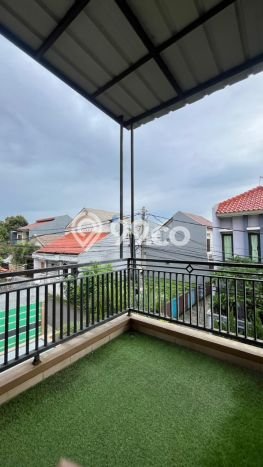 Dijual Cepat Rumah Bagus Siap Huni LB 162m2 di Pasar Rebo, Jakarta Timur Dijual Cepat Rumah Bagus Siap Huni LB 162m2 di Pasar Rebo, Jakarta Timur