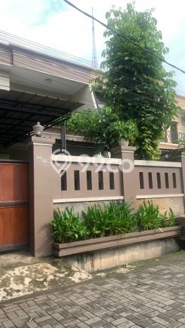 Rumah Elit Modern Siap Huni di Joglo Jakarta Barat Rumah Elit Modern Siap Huni di Joglo Jakarta Barat