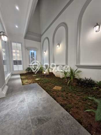 Dijual Hunian Mewah dengan Fasilitas Sekitar Lengkap di Kebon Jeruk, Jakarta Barat Dijual Hunian Mewah dengan Fasilitas Sekitar Lengkap di Kebon Jeruk, Jakarta Barat