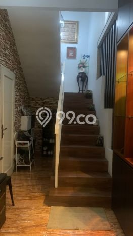 Rumah Elit Modern Siap Huni di Joglo Jakarta Barat Rumah Elit Modern Siap Huni di Joglo Jakarta Barat