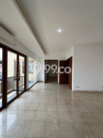 Ready to Use! Luxury House LT 260m2 Desain Modern di Kemang Ready to Use! Luxury House LT 260m2 Desain Modern di Kemang
