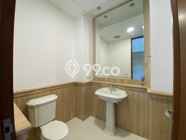 Rumah Luxury 6 Kamar Disewakan Hanya Rp 3 Miliar/ Tahun di Jakarta Selatan Rumah Luxury 6 Kamar Disewakan Hanya Rp 3 Miliar/ Tahun di Jakarta Selatan