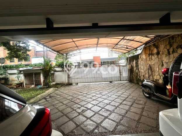 Rumah Luxury Modern Siap Huni di Kemang Jakarta Selatan Rumah Luxury Modern Siap Huni di Kemang Jakarta Selatan