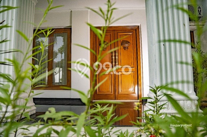 Disewakan Rumah Nyaman LT 800m2 / LB 1000m2 di Tb Simatupang, Jakarta Selatan Disewakan Rumah Nyaman LT 800m2 / LB 1000m2 di Tb Simatupang, Jakarta Selatan