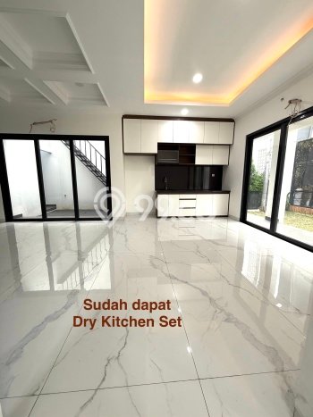 Ready to Use! Luxury House LT 200m2 Desain Elegan di BSD The Icon Ready to Use! Luxury House LT 200m2 Desain Elegan di BSD The Icon