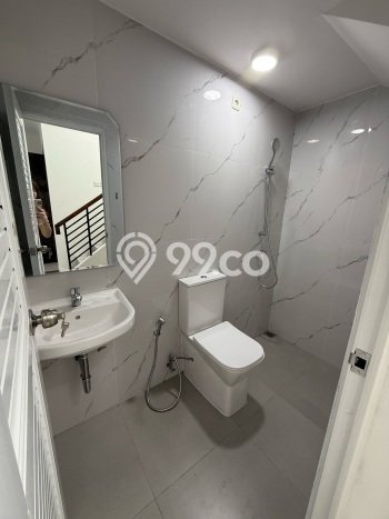 Ready to Use! Premium House LT 112m2 Desain Modern di BSD The Icon Ready to Use! Premium House LT 112m2 Desain Modern di BSD The Icon