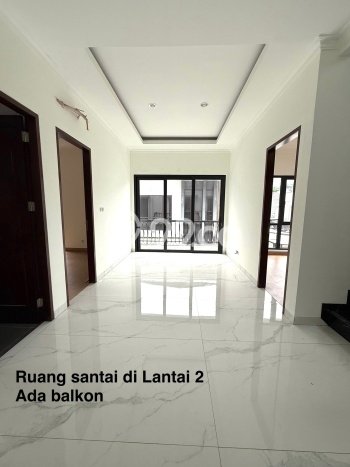 Ready to Use! Luxury House LT 200m2 Desain Elegan di BSD The Icon Ready to Use! Luxury House LT 200m2 Desain Elegan di BSD The Icon