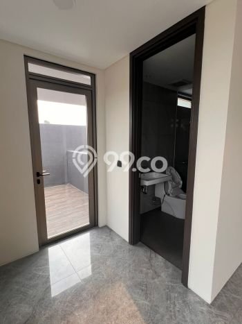 Rumah Elit Modern Tanpa Renovasi di Kota Baru Parahyangan Bandung Rumah Elit Modern Tanpa Renovasi di Kota Baru Parahyangan Bandung