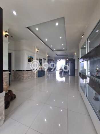 Rumah Elit Modern Siap Huni di Kota Baru Parahyangan Bandung Rumah Elit Modern Siap Huni di Kota Baru Parahyangan Bandung