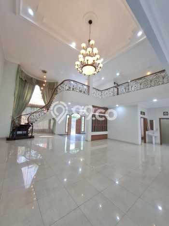 Rumah Eksklusif Dijual LT 400m2 di Batununggal, Bandung Rumah Eksklusif Dijual LT 400m2 di Batununggal, Bandung