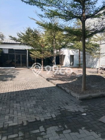 Area Ramai! Gudang Dijual di Menganti untuk Bisnis Luas Bangunan 300m2 Area Ramai! Gudang Dijual di Menganti untuk Bisnis Luas Bangunan 300m2