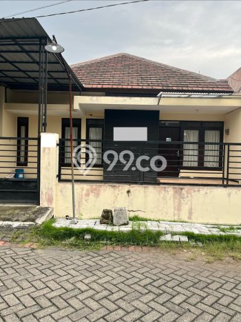 Disewakan Segera Rumah Kondisi Baik di Kawasan Wiyung, Surabaya Disewakan Segera Rumah Kondisi Baik di Kawasan Wiyung, Surabaya
