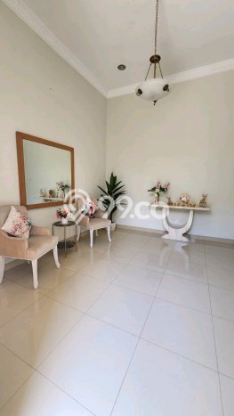 Dijual Rumah Premium dengan Fasilitas Sekitar Lengkap di Sambikerep, Surabaya Dijual Rumah Premium dengan Fasilitas Sekitar Lengkap di Sambikerep, Surabaya