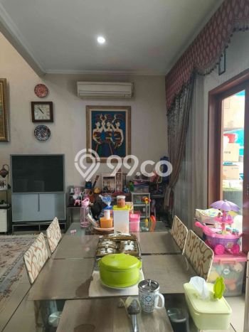 Rumah Elit Modern Tanpa Renovasi di Jatiwaringin Jakarta Timur Rumah Elit Modern Tanpa Renovasi di Jatiwaringin Jakarta Timur