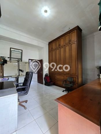 Rumah Elit Modern Tanpa Renovasi di Pondok Kelapa Jakarta Timur Rumah Elit Modern Tanpa Renovasi di Pondok Kelapa Jakarta Timur