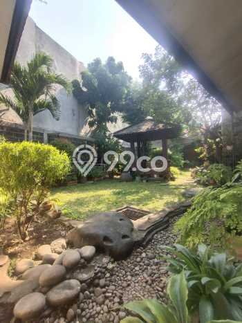 Dijual Rumah Mewah Megah Dengan View Eksklusif di Jati Cempaka, Bekasi Dijual Rumah Mewah Megah Dengan View Eksklusif di Jati Cempaka, Bekasi