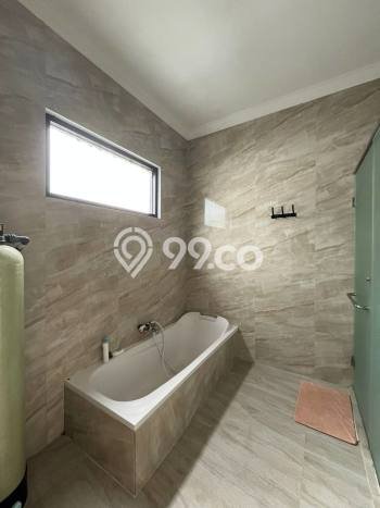 Hunian Elit LB 256m2 Siap Huni Desain Elegan di Araya, Malang Hunian Elit LB 256m2 Siap Huni Desain Elegan di Araya, Malang