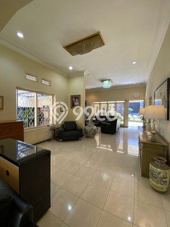 Hunian Mewah LB 600m2 Siap Pakai Desain Elegan di Malang Kota, Malang Hunian Mewah LB 600m2 Siap Pakai Desain Elegan di Malang Kota, Malang