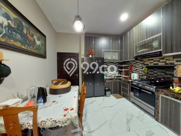 Unit Komersial Dijual di Blimbing Malang Luas Tanah 170m2, Luas Bangunan 250m2 Unit Komersial Dijual di Blimbing Malang Luas Tanah 170m2, Luas Bangunan 250m2