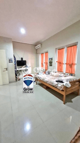 Rumah Eksklusif Siap Huni LT 287m2 di Kembangan, Jakarta Barat Rumah Eksklusif Siap Huni LT 287m2 di Kembangan, Jakarta Barat