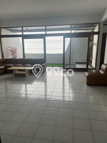 For Sale! Luxury House LT 248m2 Desain Elegan di Bandung Kota For Sale! Luxury House LT 248m2 Desain Elegan di Bandung Kota