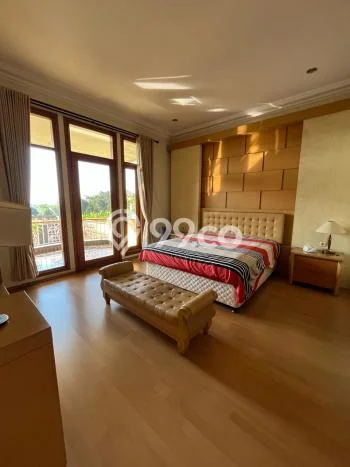 Hunian Elit LB 1000m2 Siap Huni Desain Elegan di Setiabudi, Bandung Hunian Elit LB 1000m2 Siap Huni Desain Elegan di Setiabudi, Bandung