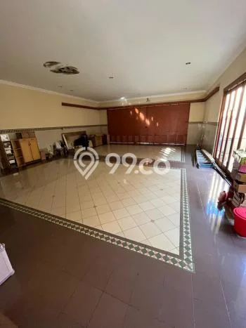 Hunian Elit LB 1000m2 Siap Huni Desain Elegan di Setiabudi, Bandung Hunian Elit LB 1000m2 Siap Huni Desain Elegan di Setiabudi, Bandung
