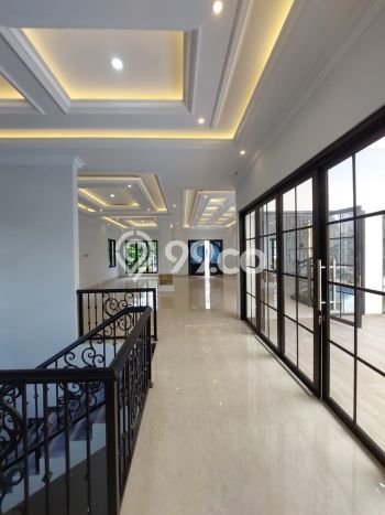 For Sale! Luxury House LT 384m2 Desain Elegan di Cipete For Sale! Luxury House LT 384m2 Desain Elegan di Cipete