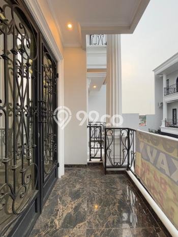Jual Rumah Strategis Bagus Punya 4 KT di Jagakarsa Jakarta Selatan SHM Jual Rumah Strategis Bagus Punya 4 KT di Jagakarsa Jakarta Selatan SHM
