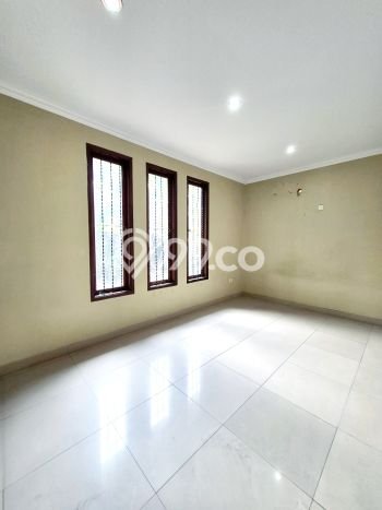 Ready to Use! Premium House LT 314m2 Desain Elegan di Bintaro Ready to Use! Premium House LT 314m2 Desain Elegan di Bintaro